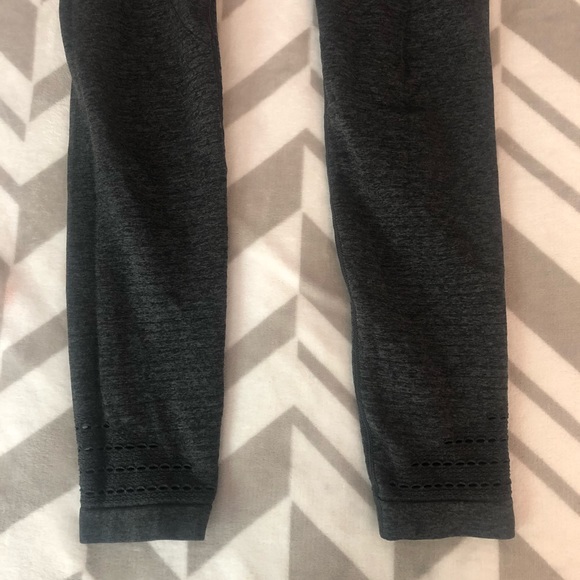 SOLD Gymshark high waisted black seamless leggings - Picture 5 of 6